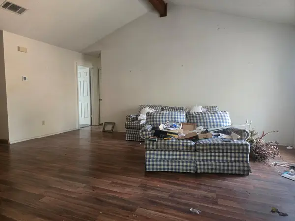 2011 Castle Creek DR, San Marcos, TX 78666