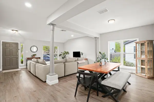 9301 Silk Oak CV, Austin, TX 78748