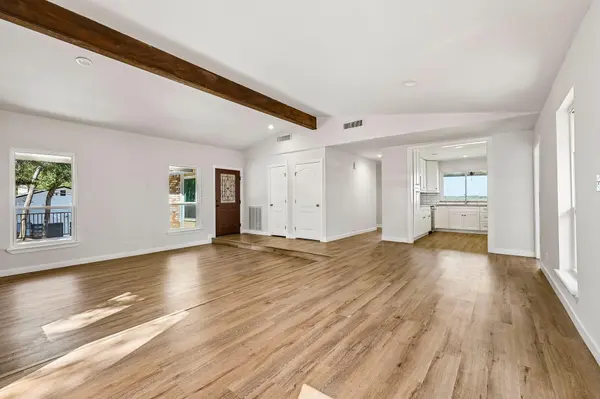 808 Dale DR, San Marcos, TX 78666