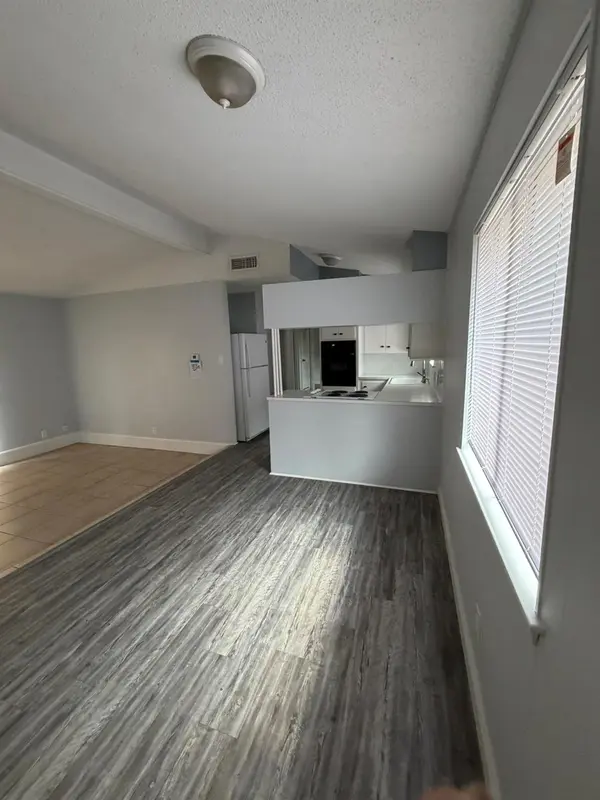 2107 Alta Vista Ave #B, Austin, TX 78704