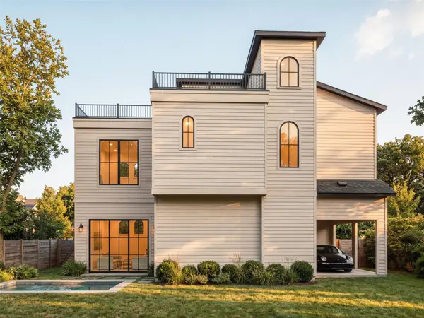 1174 Oak Grove Ave #3, Austin, TX 78702