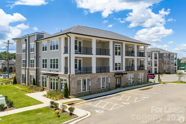 15400 Statesville RD #B1, Huntersville, NC 28078