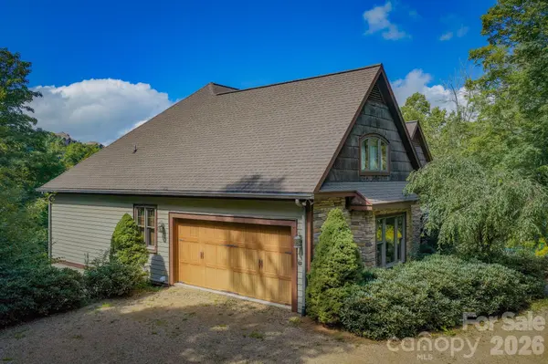 1226 Grouse Moor DR, Sugar Mountain, NC 28604