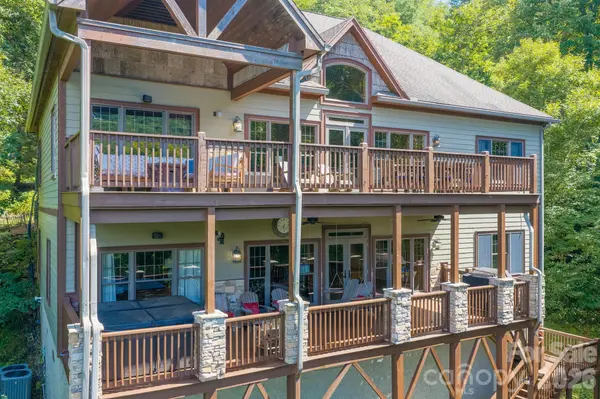 1226 Grouse Moor DR, Sugar Mountain, NC 28604