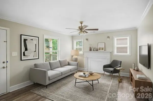 3129 Mathis DR, Charlotte, NC 28208