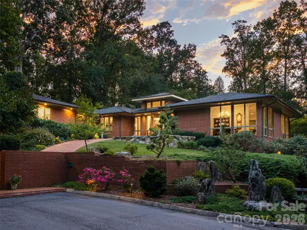 57 Stuyvesant RD, Asheville, NC 28803
