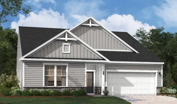 9136 Fairlee RD, Sherrills Ford, NC 28673