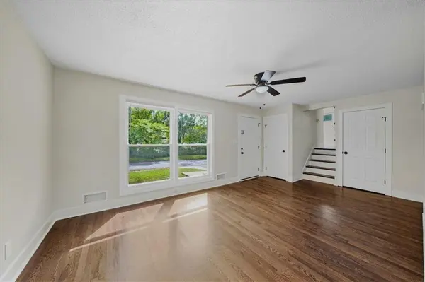 3912 E 47th TER, Kansas City, MO 64130