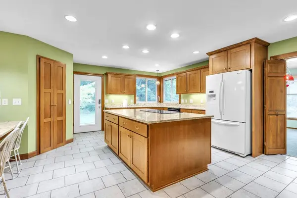 4715 Amazonia RD, St Joseph, MO 64505
