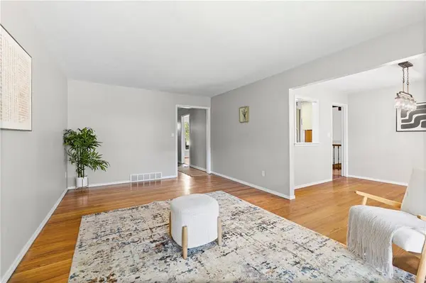 6202 E 110th ST, Kansas City, MO 64134