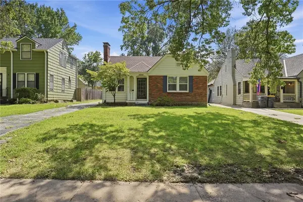 1009 W 77th ST, Kansas City, MO 64114
