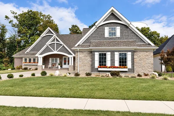 19334 Saffron Hill CT, Evansville, IN 47725