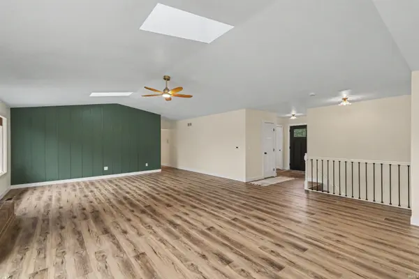 52105 Arrowhead CIR, Granger, IN 46530-7116