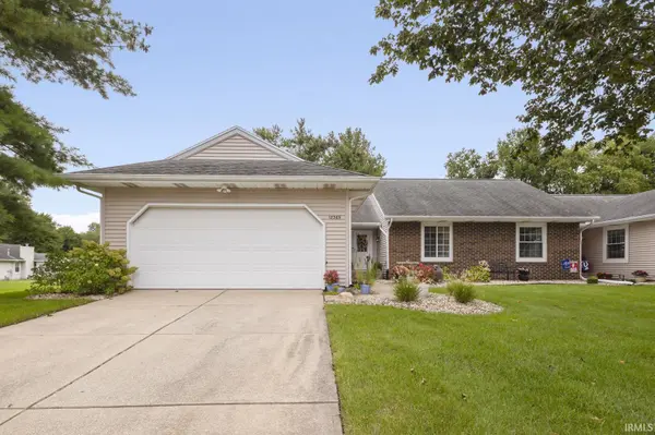 18369 Crownhill DR, South Bend, IN 46637-4328