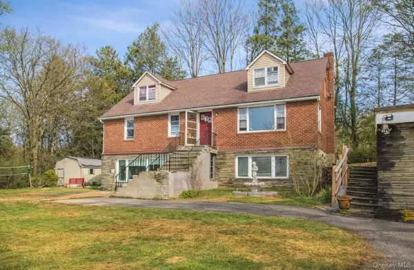 1 Faro LN, Clintondale, NY 12515