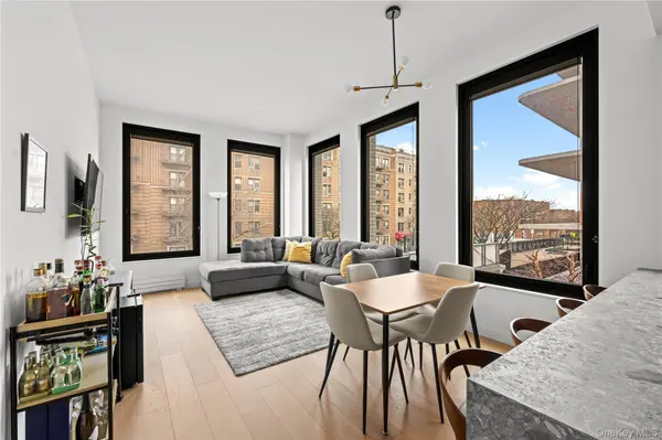 21-21 31st ST #2L, Astoria, NY 11105