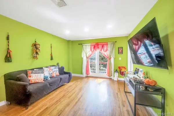 10314 Rockaway Beach BLVD #2B, Rockaway Park, NY 11694