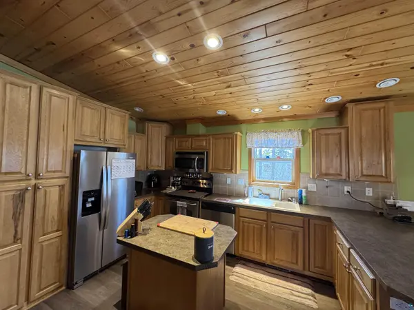 43870 Balsam Rd, Sturgeon Lake, MN 55783