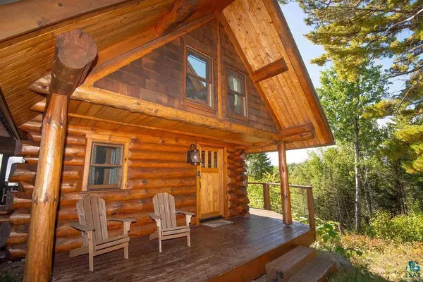 5752 Illgen Bluff Rd, Silver Bay, MN 55614