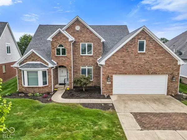 2201 Somerset DR, Franklin, IN 46131