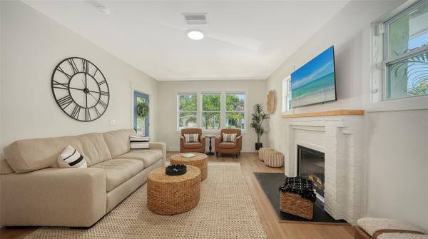 2546 LOMA LINDA ST, Sarasota, FL 34239