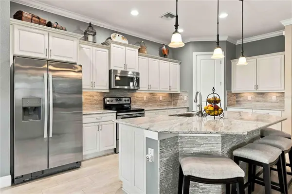23739 WAVERLY CIR, Venice, FL 34293