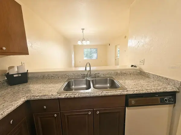 75 SE 16TH AVE #A103, Gainesville, FL 32601