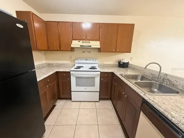 75 SE 16TH AVE #A103, Gainesville, FL 32601