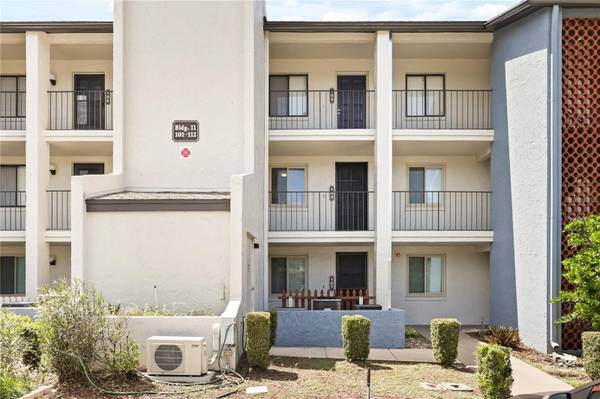 11 ESCONDIDO CIR #108, Altamonte Springs, FL 32701