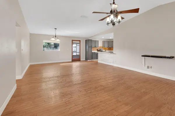 583 CAMBRIDGE CIR, South Daytona, FL 32119