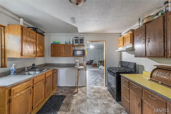336 N 2nd ST, Poplar Bluff, MO 63901