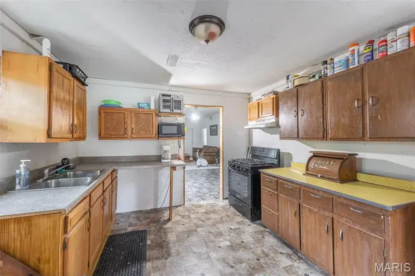 336 N 2nd ST, Poplar Bluff, MO 63901