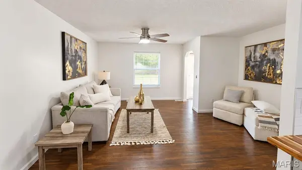 2216 Foggy Bottom DR, Florissant, MO 63031