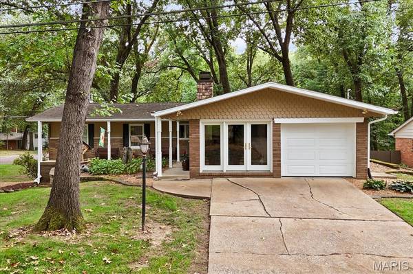 18 Rue Deau Ville DR, Belleville, IL 62226