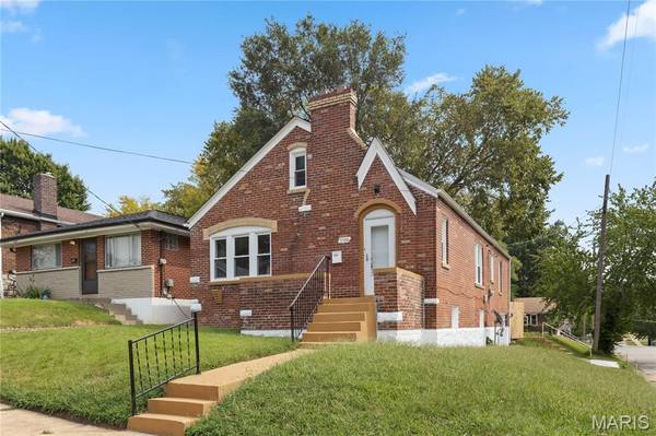 3500 Central PL, Beverly Hills, MO 63121