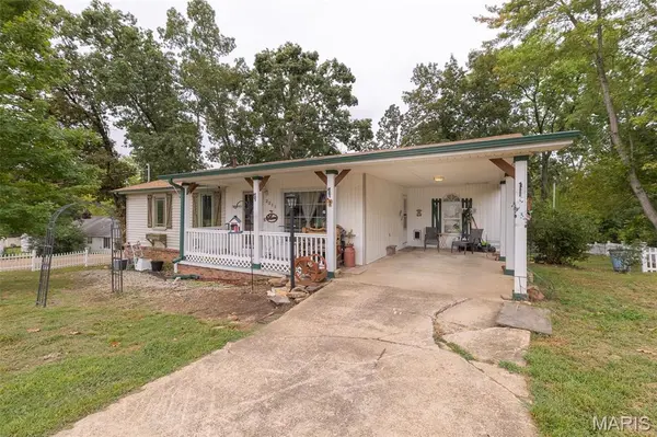 2211 Orr RD, Poplar Bluff, MO 63901