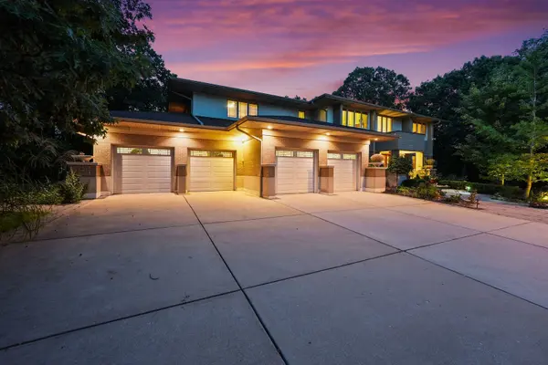 13001 Ravine DR, Lemont, IL 60439