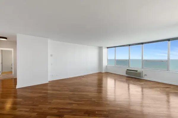 940 W Glenlake AVE #27B, Chicago, IL 60660