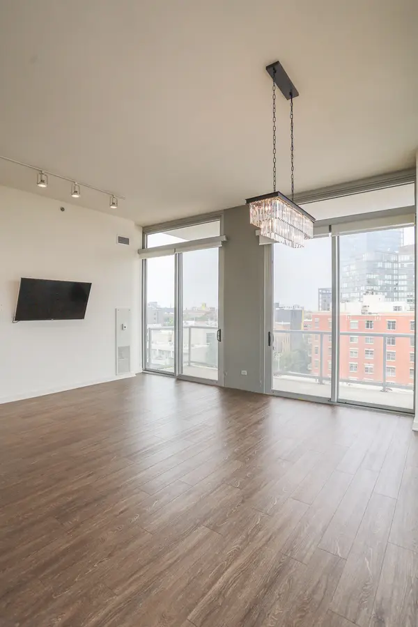 910 W Huron ST #802, Chicago, IL 60642
