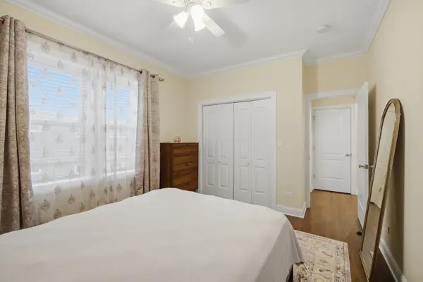 6135 N HOYNE AVE #3, Chicago, IL 60659