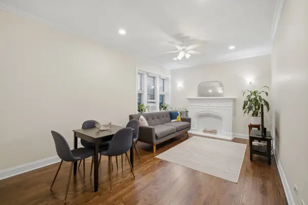 6135 N HOYNE AVE #3, Chicago, IL 60659