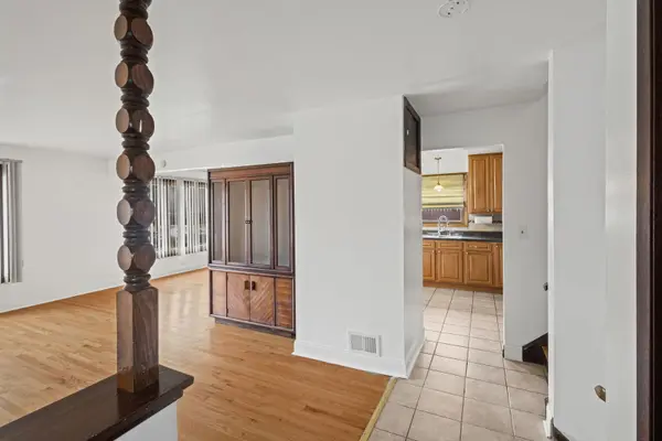 9500 S Loomis ST, Chicago, IL 60643