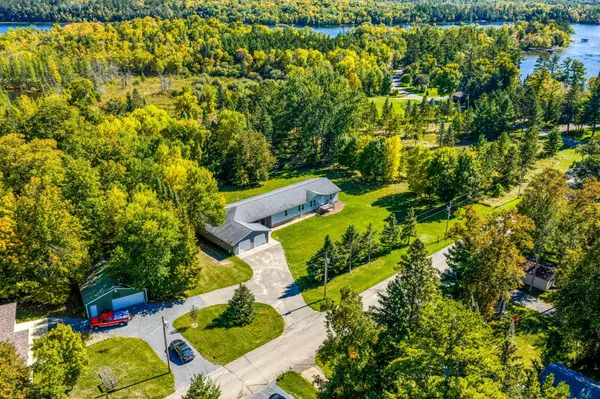 12998 Idlewild DR NE, Bemidji, MN 56601