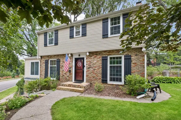 1995 Norfolk AVE, Saint Paul, MN 55116