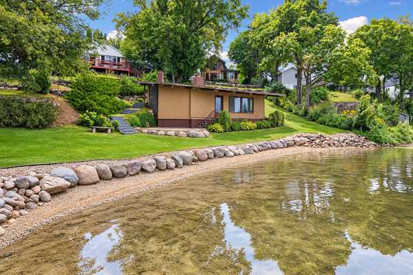 21210 Excelsior BLVD, Greenwood, MN 55331