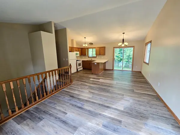 29550 Broadway ST, Lindstrom, MN 55045