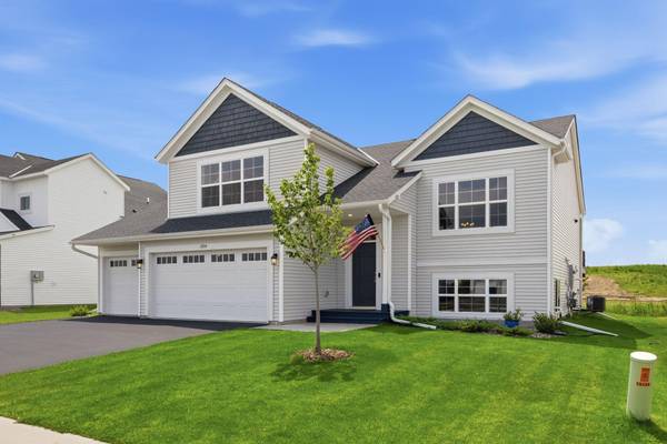 19714 English AVE N, Forest Lake, MN 55025