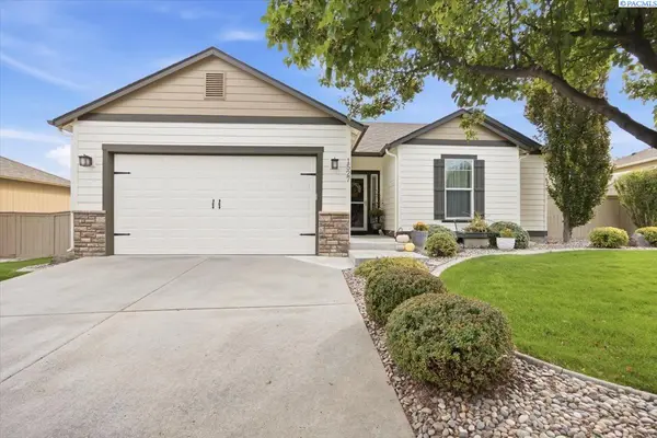 1527 S Jefferson St., Kennewick, WA 99338-2185