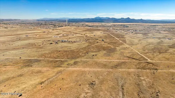 3336 W Limestone DR, Paulden, AZ 86334