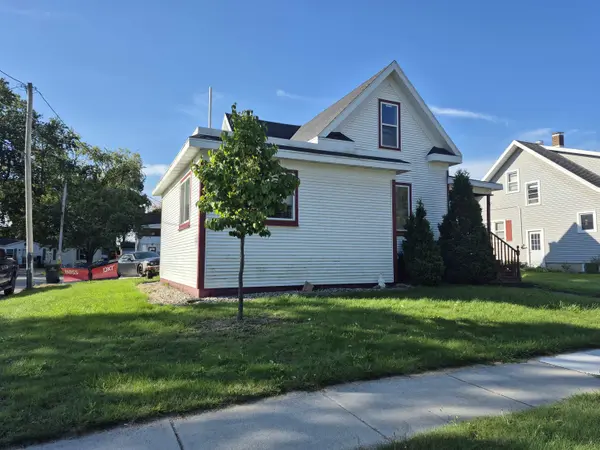 148 E PEARL ST, Seymour, WI 54165
